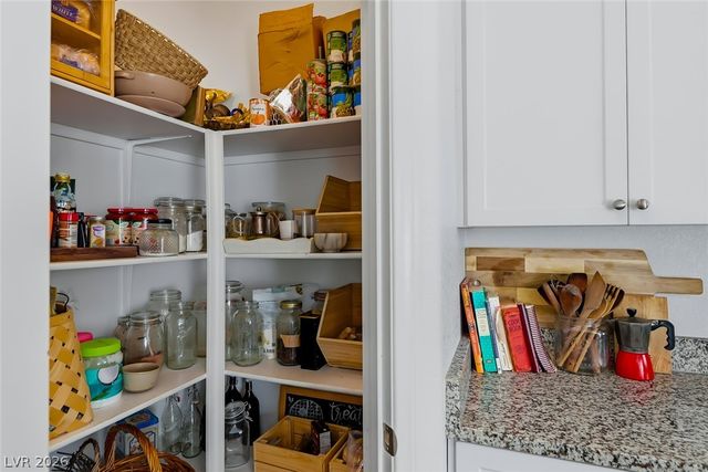 5324 Loxley Court, Las Vegas, NV 89122