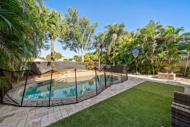 5041 Massy Drive, Lake Worth, FL 33463