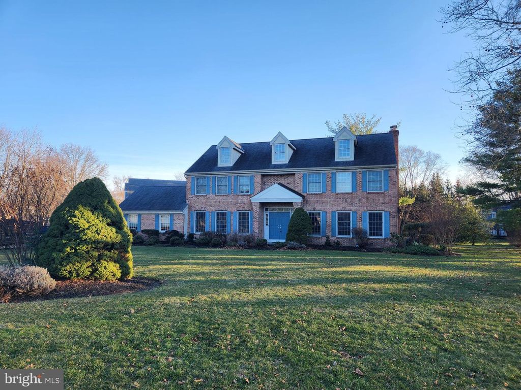 1 CHATSWORTH CT, Lawrenceville, NJ 08648