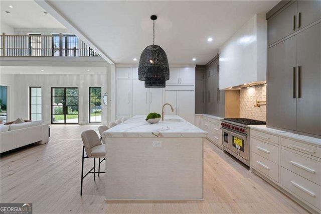 4901 Cambridge Drive, Dunwoody, GA 30338