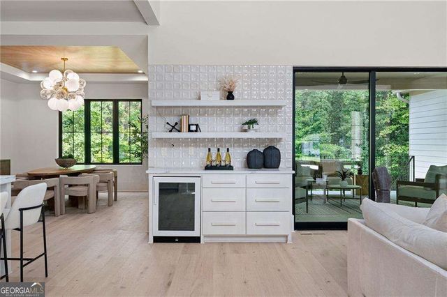 4901 Cambridge Drive, Dunwoody, GA 30338