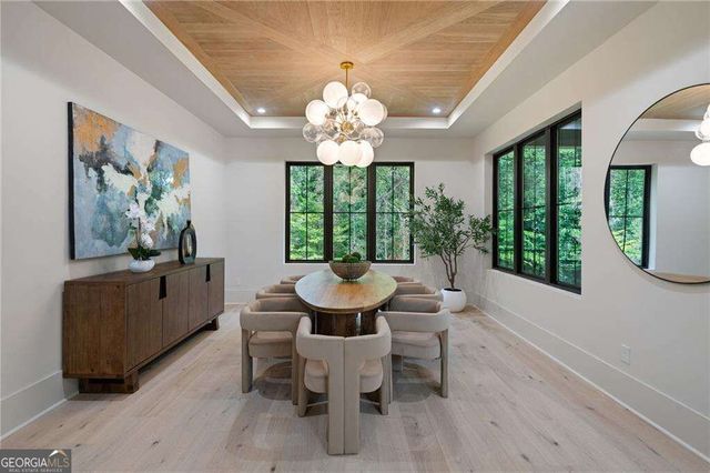 4901 Cambridge Drive, Dunwoody, GA 30338