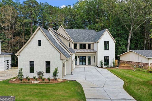 4901 Cambridge Drive, Dunwoody, GA 30338