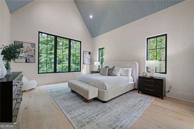 4901 Cambridge Drive, Dunwoody, GA 30338