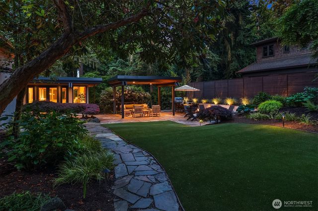 2716 106th Place SE, Beaux Arts, WA 98004