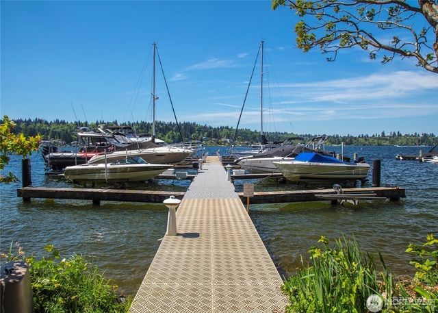 2716 106th Place SE, Beaux Arts, WA 98004