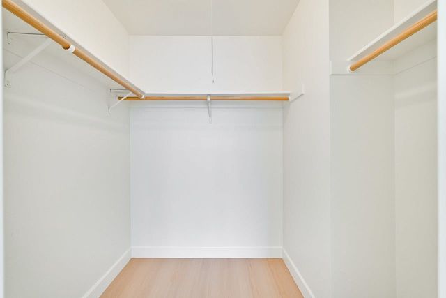 2709 Oak Rd G, Walnut Creek, CA 94597