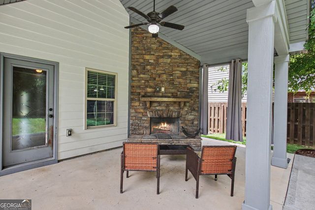 329 Briandwood Drive, Newnan, GA 30265