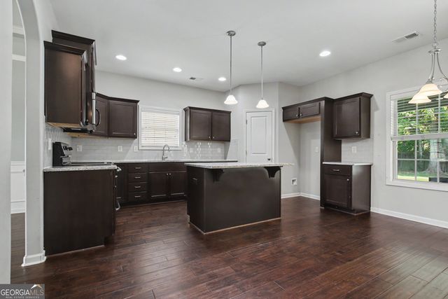 329 Briandwood Drive, Newnan, GA 30265