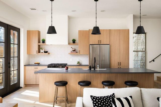 3500 Pecan Springs RD 13, Austin, TX 78723