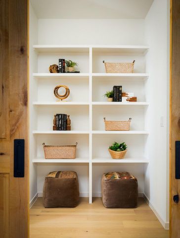 3500 Pecan Springs RD 13, Austin, TX 78723