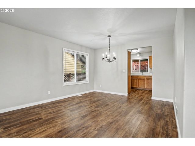 6049 FIRCREST St, Salem, OR 97306