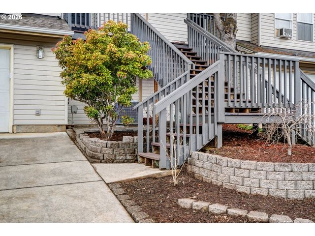 6049 FIRCREST St, Salem, OR 97306