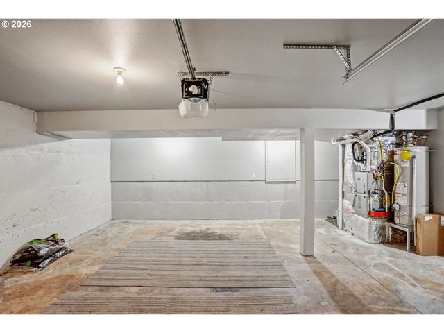 6049 FIRCREST St, Salem, OR 97306