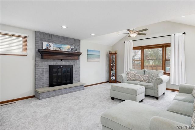 4 Gina Mdws Meadow, Amherst, NY 14051