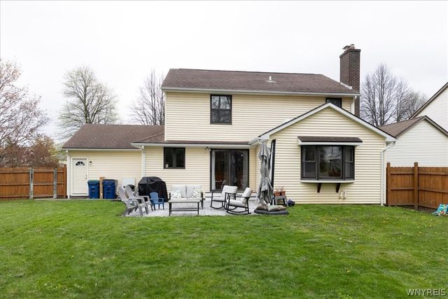 4 Gina Mdws Meadow, Amherst, NY 14051