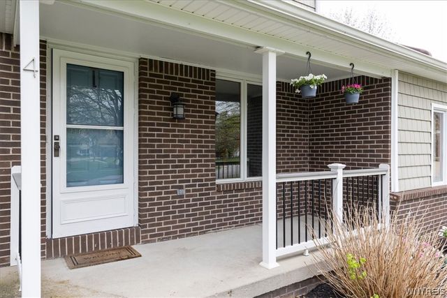 4 Gina Mdws Meadow, Amherst, NY 14051