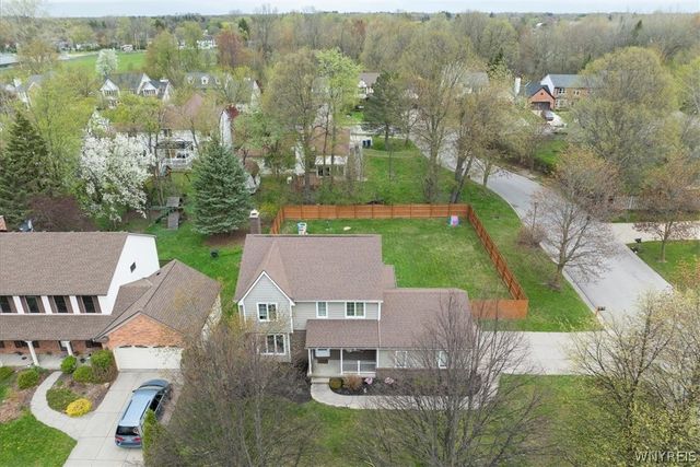 4 Gina Mdws Meadow, Amherst, NY 14051