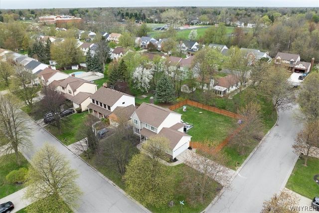 4 Gina Mdws Meadow, Amherst, NY 14051