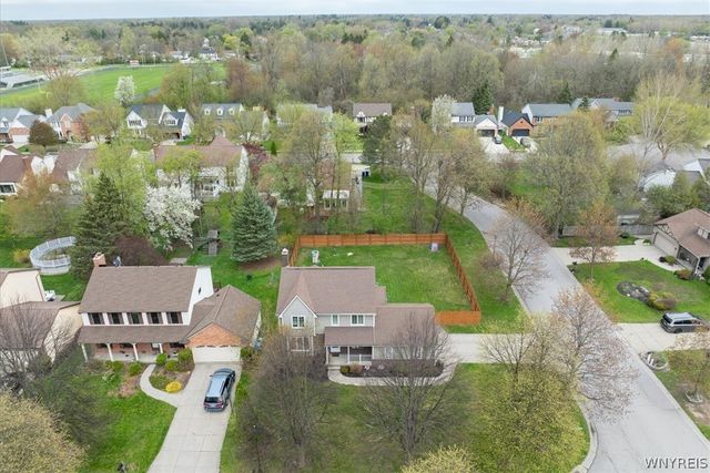 4 Gina Mdws Meadow, Amherst, NY 14051