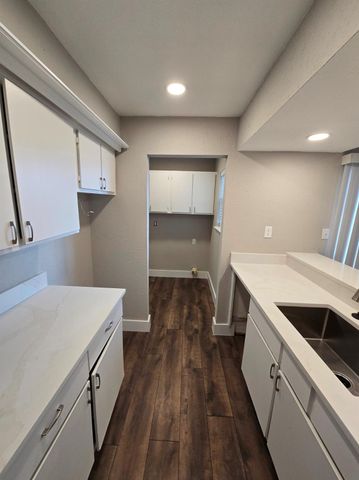 250 El Dorado Boulevard 101, Houston, TX 77598