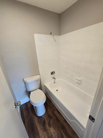 250 El Dorado Boulevard 101, Houston, TX 77598