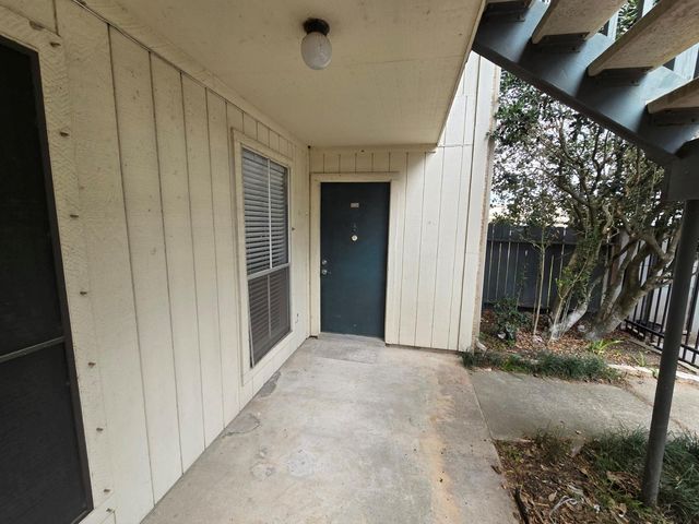 250 El Dorado Boulevard 101, Houston, TX 77598