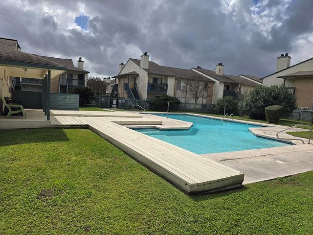 250 El Dorado Boulevard 101, Houston, TX 77598