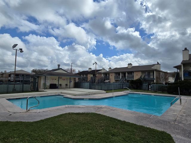 250 El Dorado Boulevard 101, Houston, TX 77598