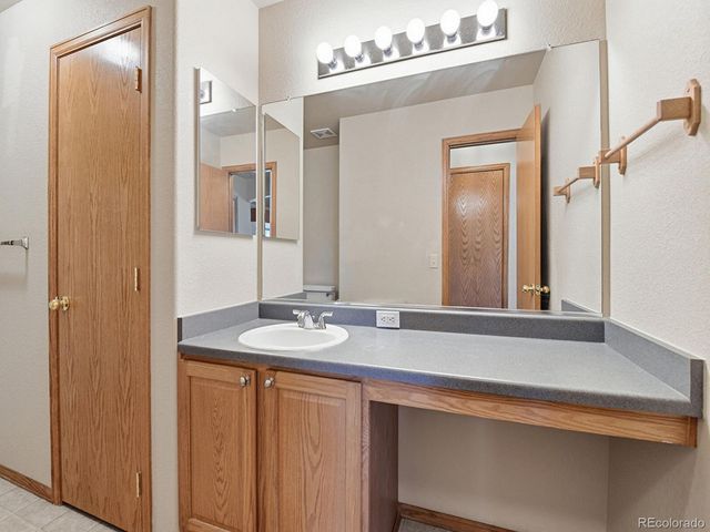 21444 E Lehigh Avenue, Aurora, CO 80013