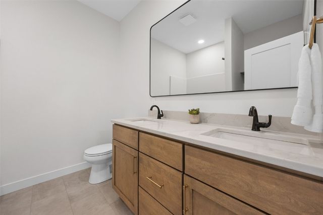 1525 3rd Street SW, Mt Vernon, IA 52314