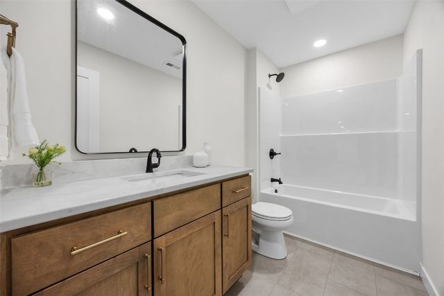 1525 3rd Street SW, Mt Vernon, IA 52314