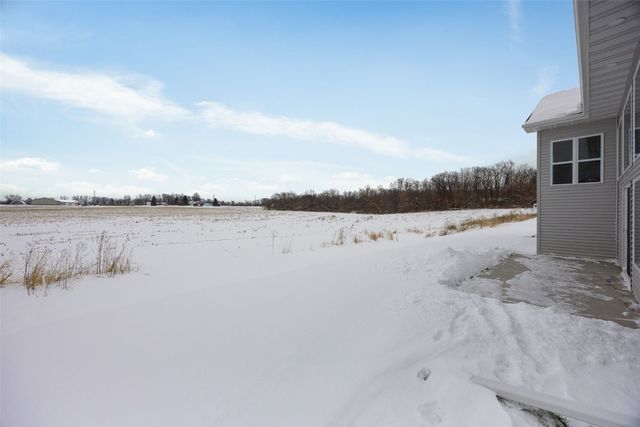 1525 3rd Street SW, Mt Vernon, IA 52314