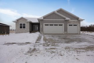 1525 3rd Street SW, Mt Vernon, IA 52314