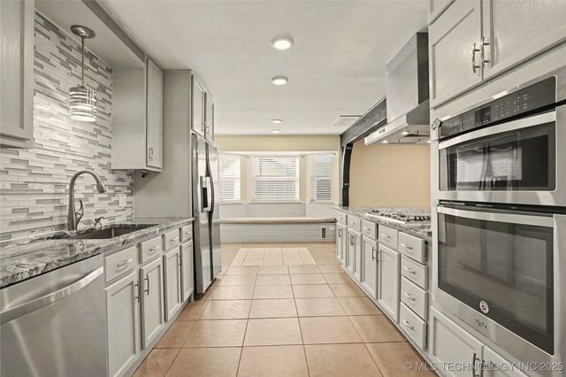 12217 E 38th Street, Tulsa, OK 74146