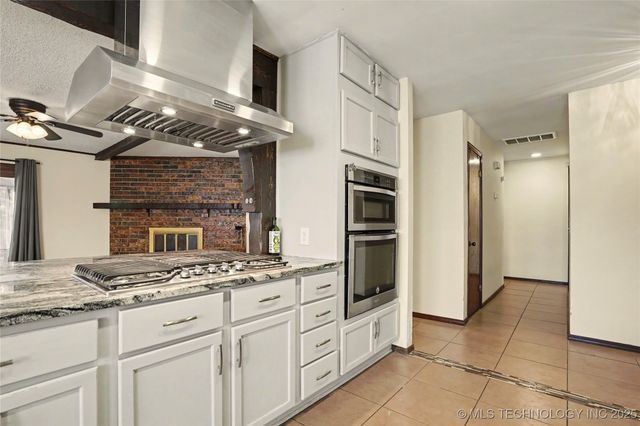 12217 E 38th Street, Tulsa, OK 74146