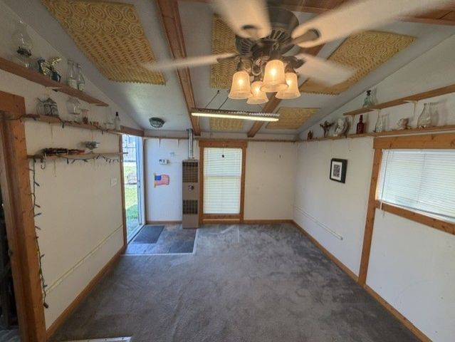 17 Sycamore Avenue, Carpentersville, IL 60110