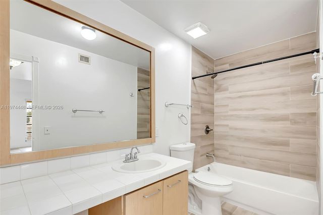 13787 SW 66th St 254D, Miami, FL 33183