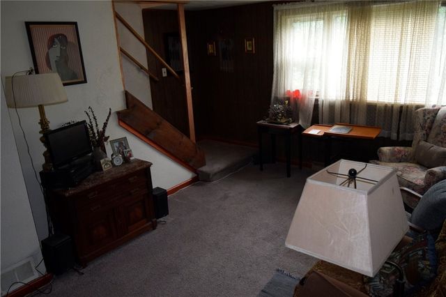 411 Rostraver St, Monessen, PA 15062