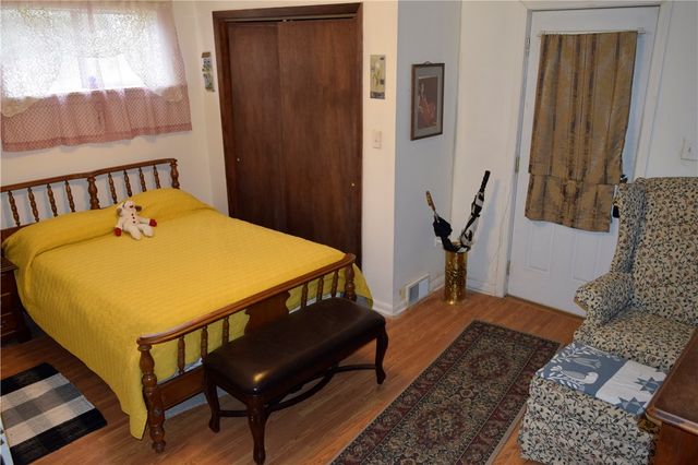 411 Rostraver St, Monessen, PA 15062