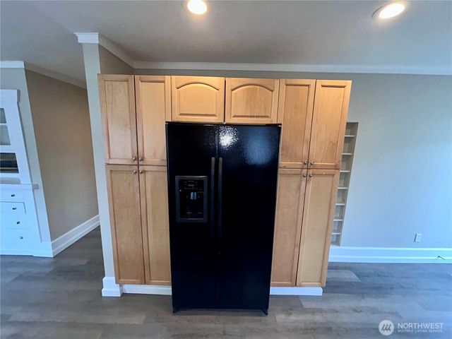 230 S 79th Street, Tacoma, WA 98408