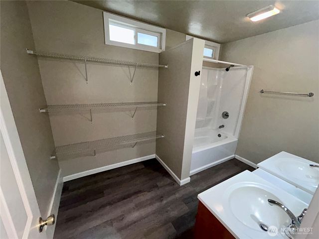 230 S 79th Street, Tacoma, WA 98408