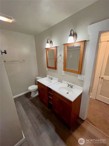 230 S 79th Street, Tacoma, WA 98408