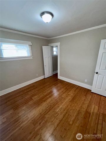 230 S 79th Street, Tacoma, WA 98408