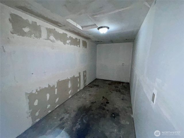 230 S 79th Street, Tacoma, WA 98408