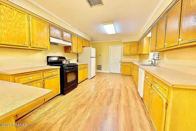 1698 Highway 743, Opelousas, LA 70570