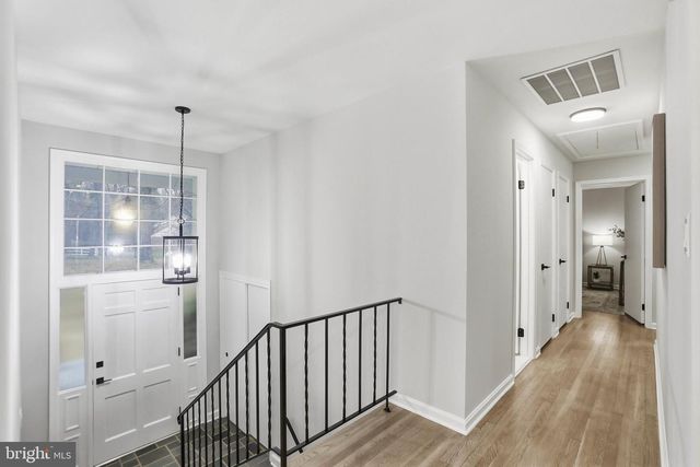 11328 VALE RD, Oakton, VA 22124