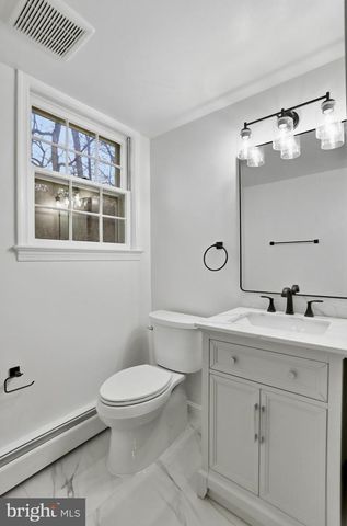 11328 VALE RD, Oakton, VA 22124