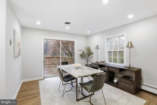 11328 VALE RD, Oakton, VA 22124