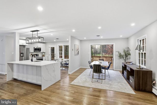 11328 VALE RD, Oakton, VA 22124